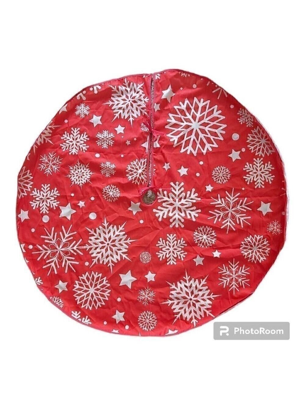 NWOT Large Red Christmas Tree Skirt With White Snowflakes - Size 46.5 Inches